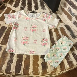 Sweet Honey All in Motion sweet heart bouquet set, like new, size 8